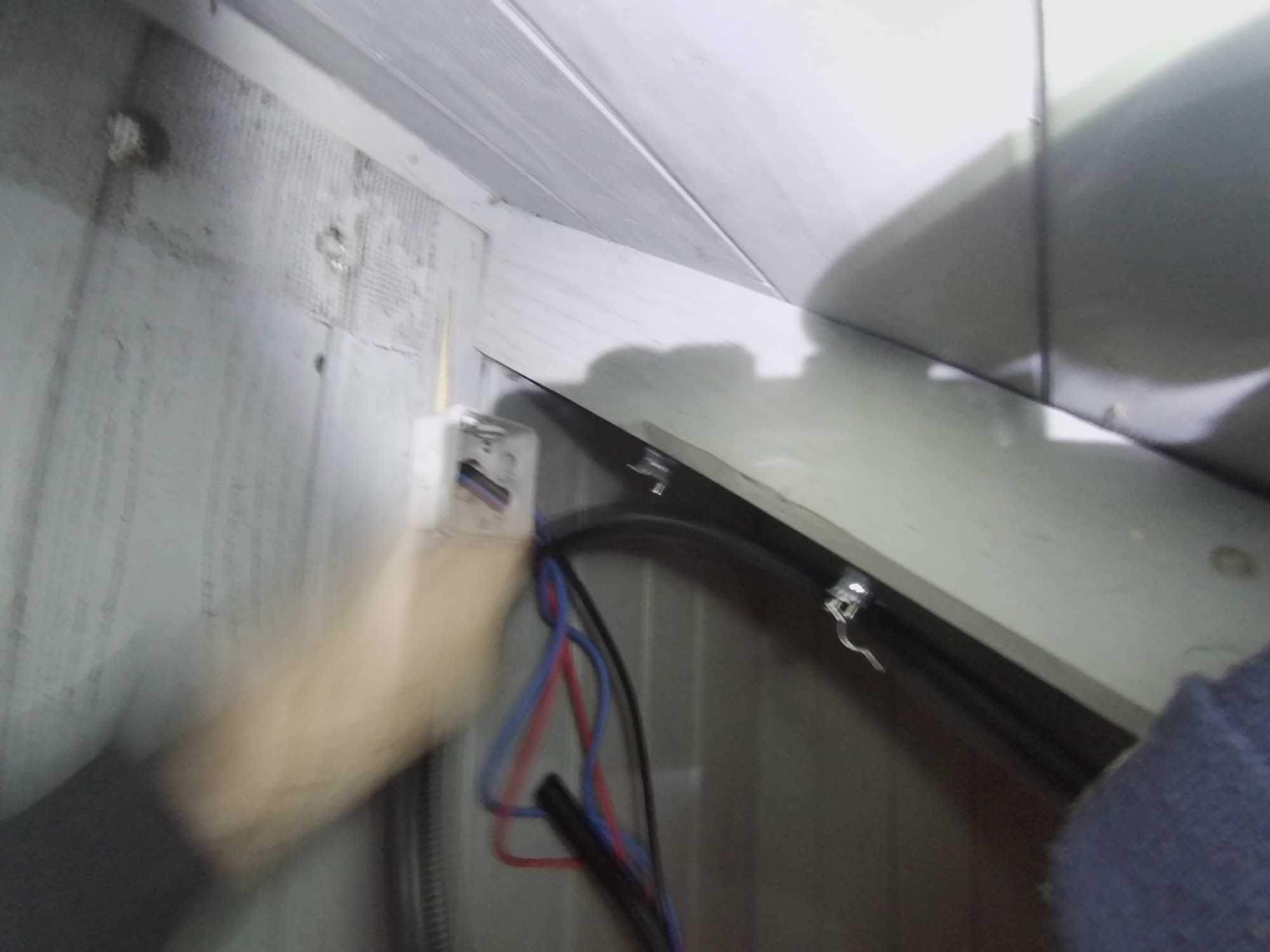 house entry, DC cables and grounding