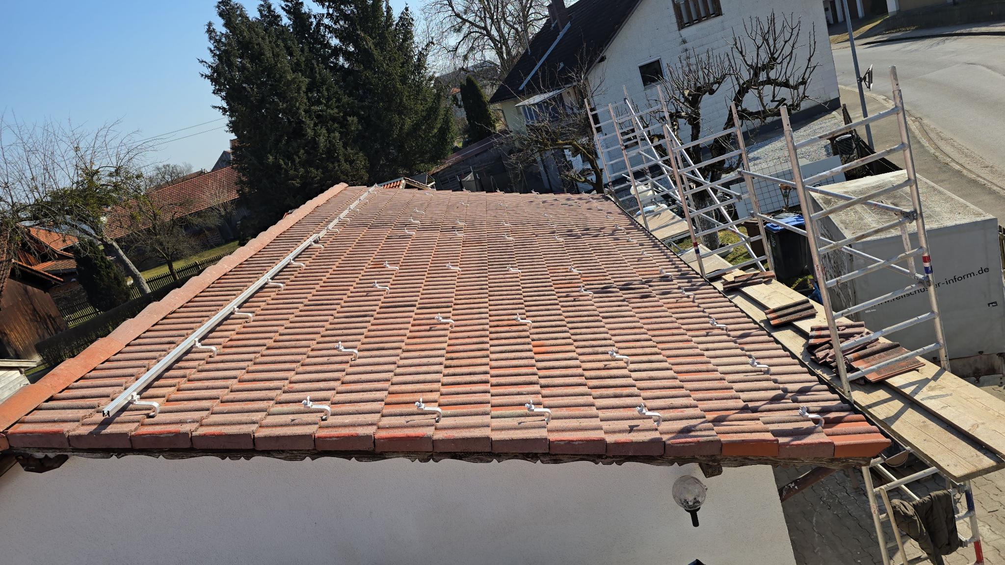 first roof (South) with hooks, first rail