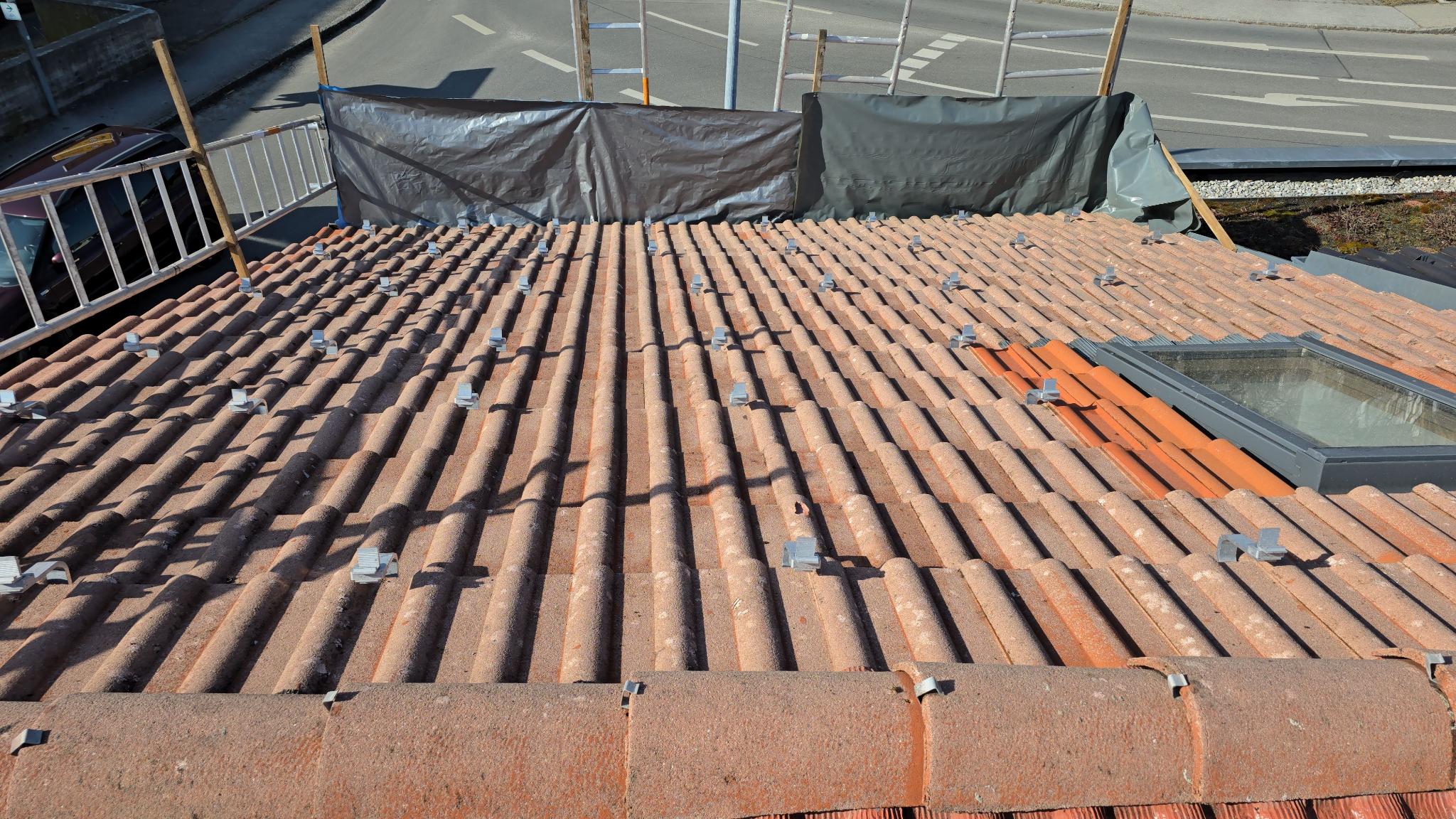 third roof (West), hooks set in place